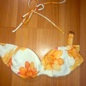 Victoria’s Secret bikini top